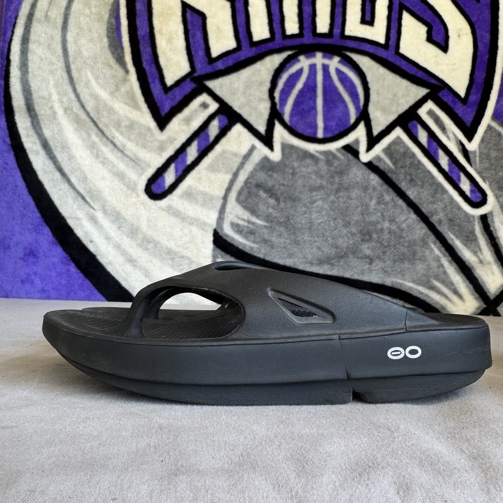 Size M6/W8 - Oofos Ooriginal Unisex Black Slides